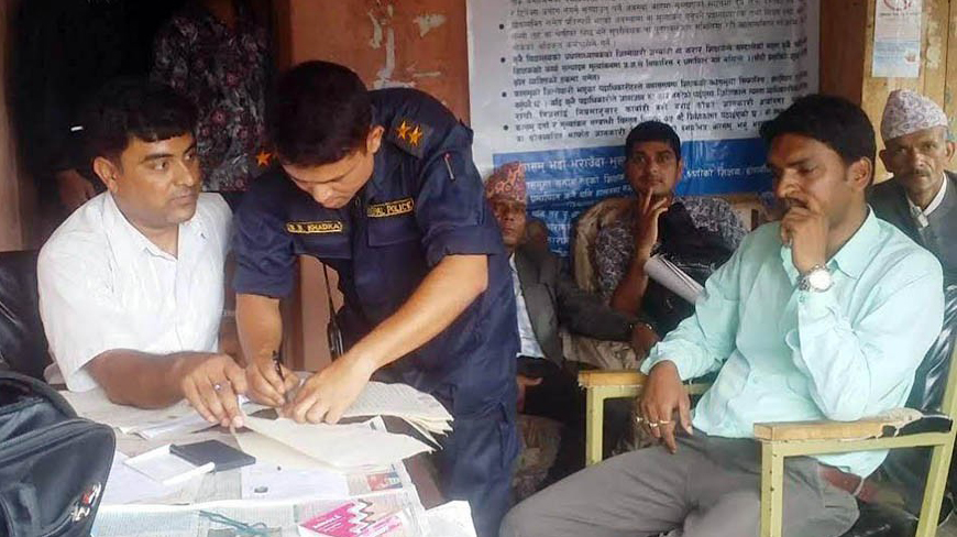 एक लाख २५ हजार घूससहित सवइन्जिनियर पक्राउ
