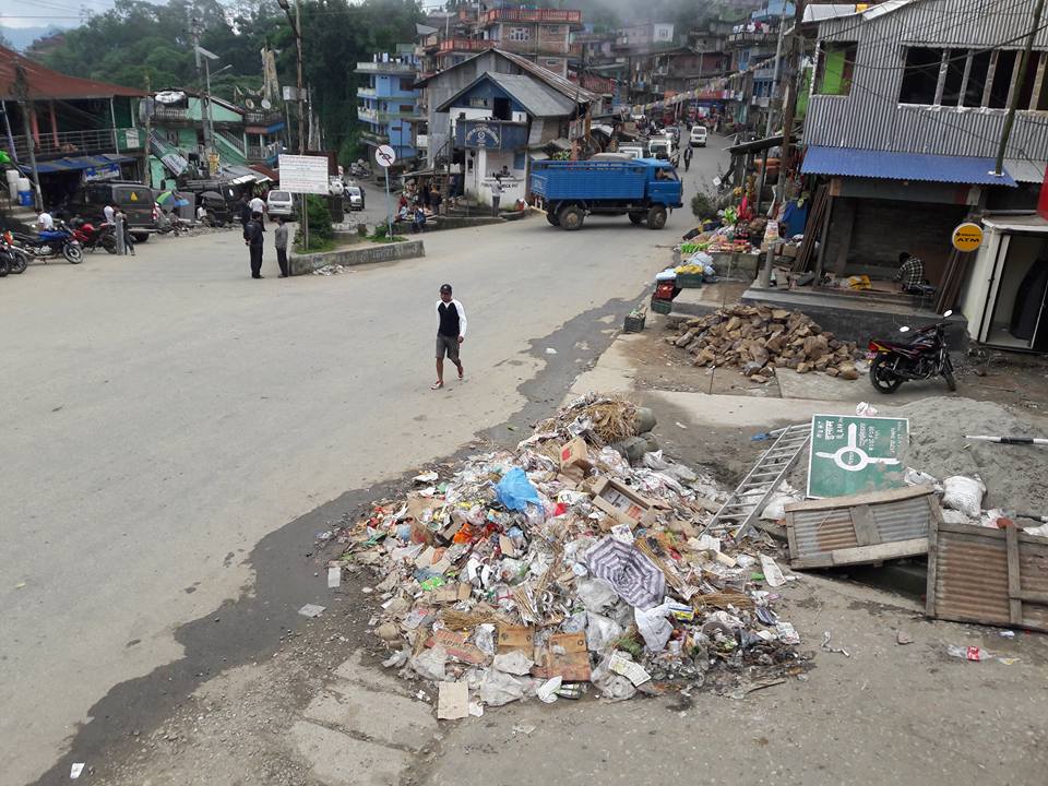 फिक्कल ल्याण्डफिल्ड साइड निर्माणको ठेक्का तोडिने