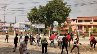 बिर्तामोड तनावग्रस्त, प्रहरीको गोलीबाट एकको मृत्यु