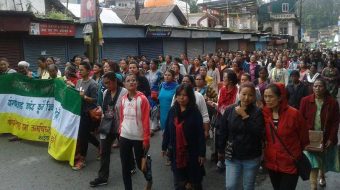 दार्जीलिङमा दशैंको ताक पारेर पार्टी खोल्ने फेसन