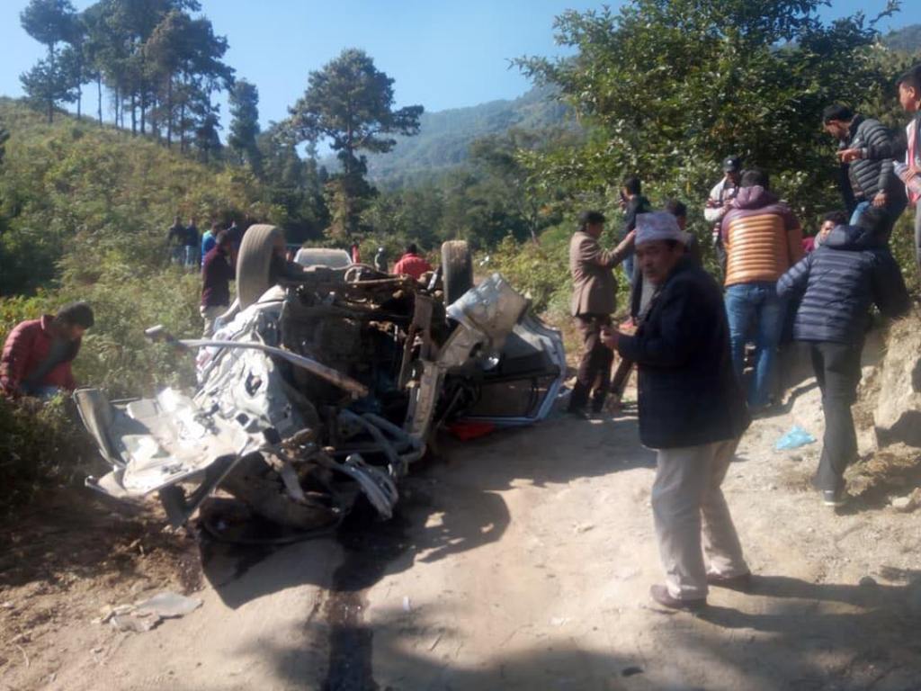 डा महतको चुनाव प्रचारमा प्रयोग भएको गाडीमा विस्फोट, ५ जना घाइते