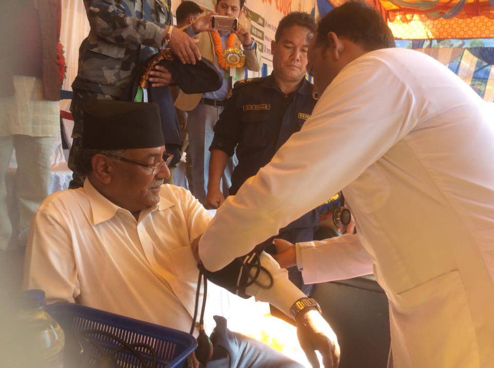 चुनावी दाैड: पूर्व प्रधानमन्त्री अाेली र  प्रचण्डकाे प्रेशर ठिक, झलनाथको बढ्यो