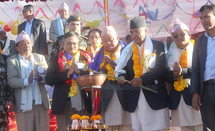 लब्रेकुटीलाई फाल्गुनन्द विकास ट्रष्टको रुपमा विकास गर्छु  प्रधानमन्त्री देउवा