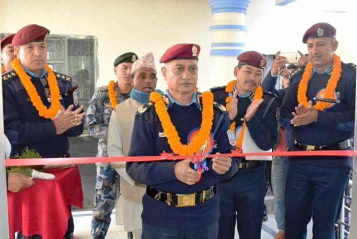 तीन स्थानीय तह हेर्ने प्रहरी कार्यालयको पूर्वी नाका पशुपतिनगरमा आधुनिक भवन