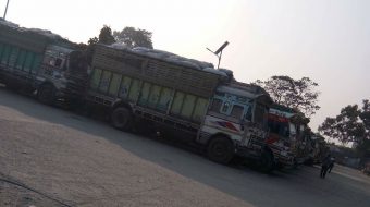 अदुवा निकासीमा भारतको अवरोध, भन्सार पुगिसकेका गाडी फर्काइयो