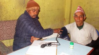सुनपाको श्रीअन्तुमा आयुर्वेदिक कार्यालयकाे घुम्ति शिविर