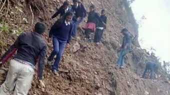 युवा जुटेर बनाए हर्कटे- तारगाँउ बाटो, नगरपालिकाले प्रतिवद्धता कार्यान्वयन नगरेको गुनासो