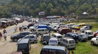 पर्यटकको चाप बढेसंगै अन्तुमा पार्किङ समस्या बल्झदै