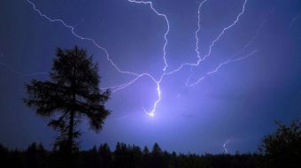 हिमालदेखि तराईसम्म वर्षा र चट्याङको जोखिम