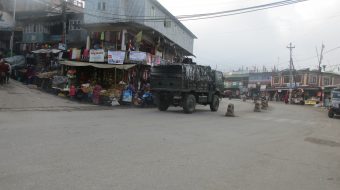 मेची राजमार्गको सूर्योदय नगरपालिका क्षेत्रभित्र साढे ७ मिटर भित्रका मात्रै घरटहरा हटाउने