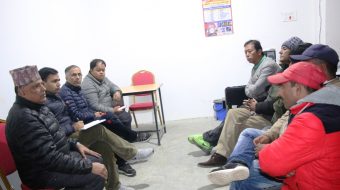 चिया क्षेत्रको उच्चस्तरीय कार्यादलको प्राविधिक समिति इलामका किसान र उद्याेगीसँग