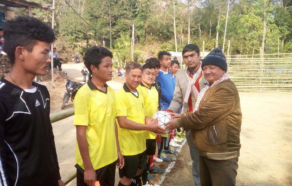 सूर्योदय नगरपालिका १२ आठघरेमा खुल्ला मिनि पोष्ट लाते भकुण्डो प्रतियोगीता शुरु