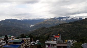 इलाममा ११ वर्षपछि उच्च हिमपात, सन्दकपरमा ६ फुटसम्म हिमपात