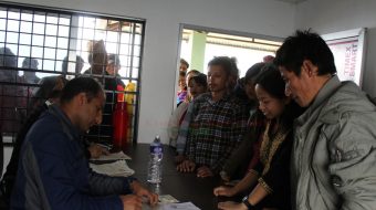 रोङ गाउँपालिकामा एकिकृत घुम्ती शिविरको पहिलो दिन २ सय १२ लाई नागरिकता