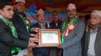 ढापपोखरी महोत्सवलाई काँग्रेस नेता डम्बर  खड्काद्वारा १ लाख सहयोग