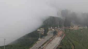 जाने हैन गर्मी छल्न कन्यामतिर (फोटो फिचर)