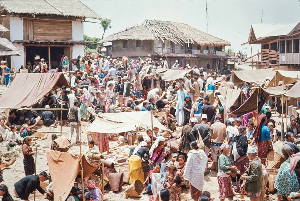 तस्बिरमा ५० वर्ष अघिको इलामको आइतबारे बजार