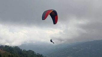 पुवामझुवामा प्याराग्लाइडिङको सफल परीक्षण उडान (भिडियो सहित)
