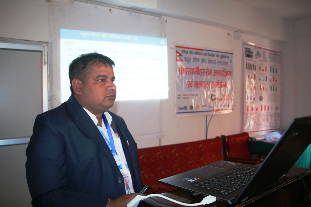 इलाममा २६ हजार बालबालिकालाई दादुरा-रुवेला खोप लगाइदै