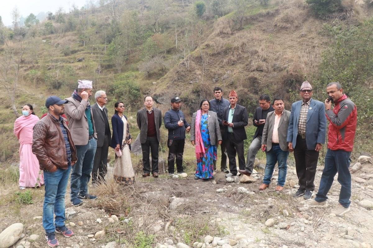 प्रदेश नं १ सरकारको बजेटबाट सुर्योदय नगरपालिकामा निर्माणाधिन भौतिक संरचनाहरु सासंदहरुद्धारा अनुगमन