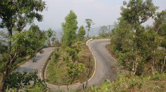 लकडाउनको १५ औँ दिन : सुनसान मेची राजमार्ग (फोटो फिचर )
