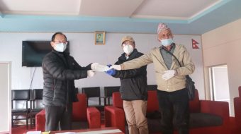 नेकपा सूर्योदय नगर कमिटिले गर्याे विपद व्यवस्थापन कोषमा २ लाख बढि सहयोग