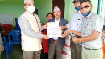 नेकपा र इसाई समुहद्धारा माई नगरलाई खाध्यान्न सहयोग