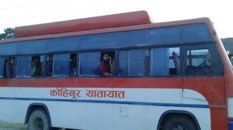 एम्बुलेन्समा अटेनन् कोरोना संक्रमित, कचनकवलले बस भाडामा लियो
