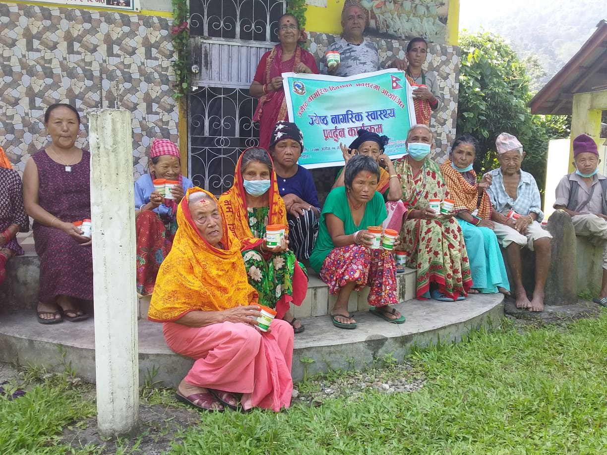 माईभगवती बृद्धाश्रमका जेष्ठ नागरिकको निःशुल्क स्वास्थ्य परिक्षण