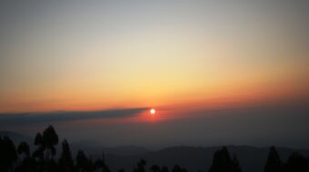 अन्तुबाट देखिने लोभलाग्दो सुर्योदयको दृश्य (फोटो फिचर )