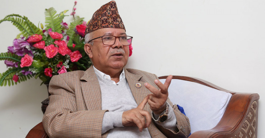 झलनाथ खनालको उपचारमा यथेष्ठ ध्यान दिन माधव नेपालको आग्रह