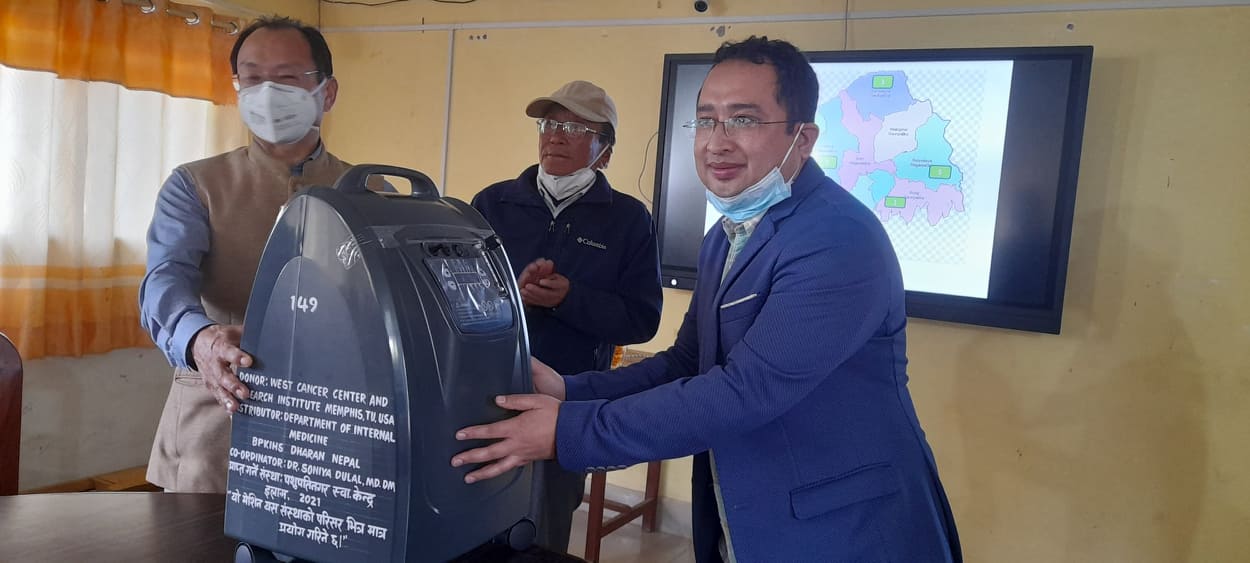 इलामका ९ पालिकामा २१ थान कन्सन्ट्रेटर मेसिन हस्तान्तरण