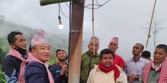 प्रेमेजुङ्गमा १५ केभीएको हटाएर ५० केभीएको ट्रान्सफर्मर जडान