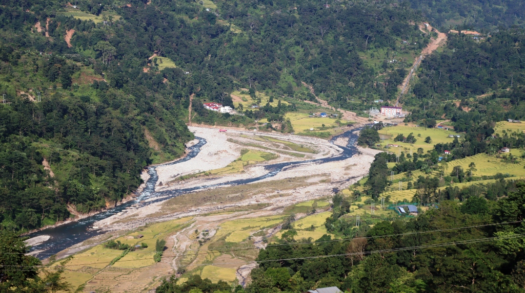 बेमौसमी वर्षातपछिको माइवेनी [तस्बिरहरु]