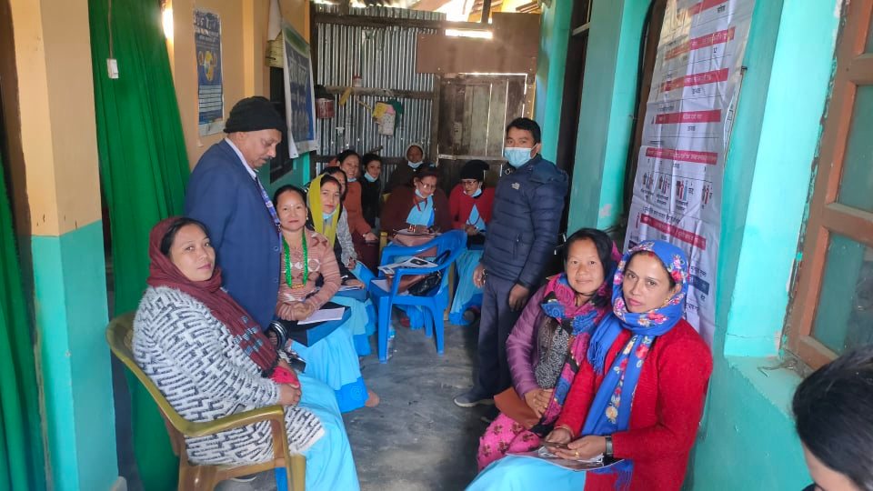 रोङमा मोवाइलबाट गर्भवती र सुत्केरी विवरण