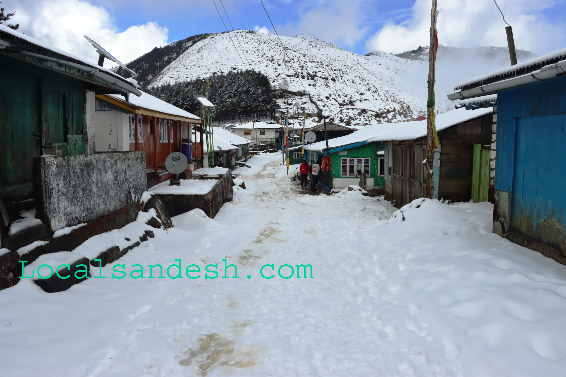 हिउँले पुरिएको सुन्दर जौबारी (फोटो फिचर)