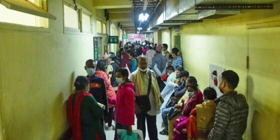 कमजोर गुणस्तर, झन्झटिलो प्रक्रिया : स्वास्थ्य बीमा कार्यक्रम अलपत्र पर्ने खतरा