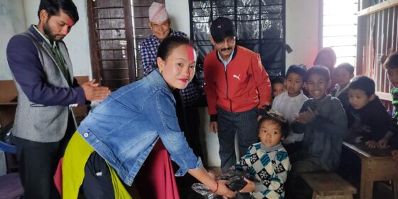 जन्मदिनमा बालबालिकालाई शैक्षिक सामग्री र कपडा हस्तान्तरण (फोटो फिचर)