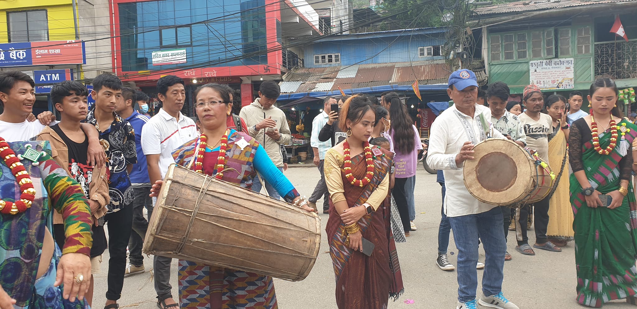 रोपाइ जात्रामा लिम्बू जातिको  धाननाच,  र च्यब्रुङ नाच (फोटो फिचर)