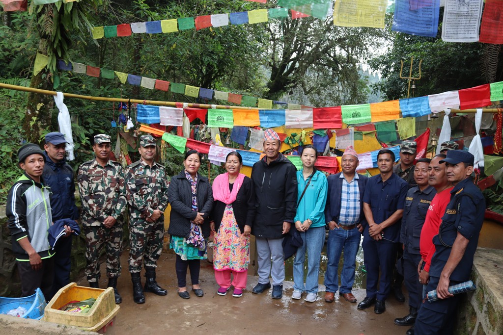 माईपोखरी भ्रमणपछि प्रदेश प्रमुख खापुङ भन्छन्–सुन्दर सन्दकपूरको पर्यटन विकास सहयोग गर्छु (फोटो फिचर )