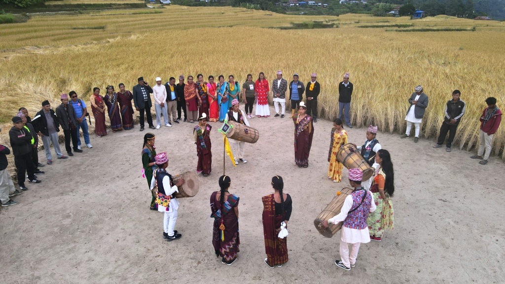 सन्दकपूरको टारीमा साँस्कृतिक उत्सवसँगै पर्या–पर्यटन प्रवर्द्धनका लागि अन्तरक्रिया ( फोटो फिचर )