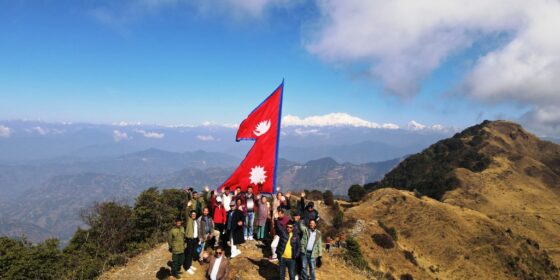 पर्यटकीय क्षेत्र पाटेनागीमा नेपाली झण्डा (फोटो फिचर )