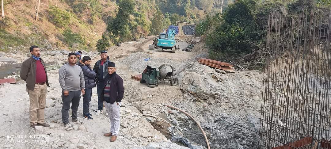 विकास योजनाको अनुगमनलाई तिब्रता दिदै नगर प्रमुख केदार थापा
