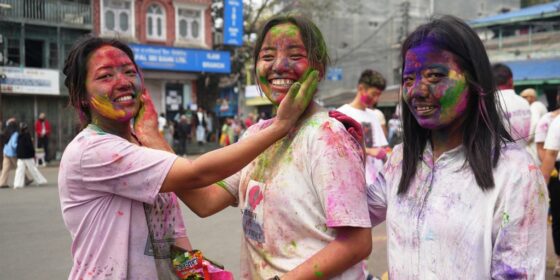 इलाममा फागुपर्वको रौनक (फोटो फिचर )