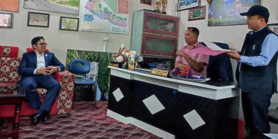 रोङ गाउँपालिकाद्धारा पर्यटनमन्त्री सुदन किराँतसँग अन्तरक्रिया (तस्बिरहरु)