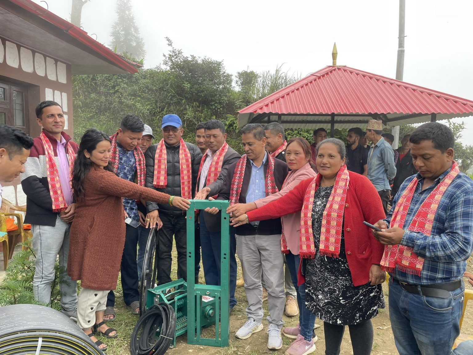 इलाममा यान्त्रिकरण र व्यवसायीक बनाउन किसानलाई प्रविधि हस्तान्तरण