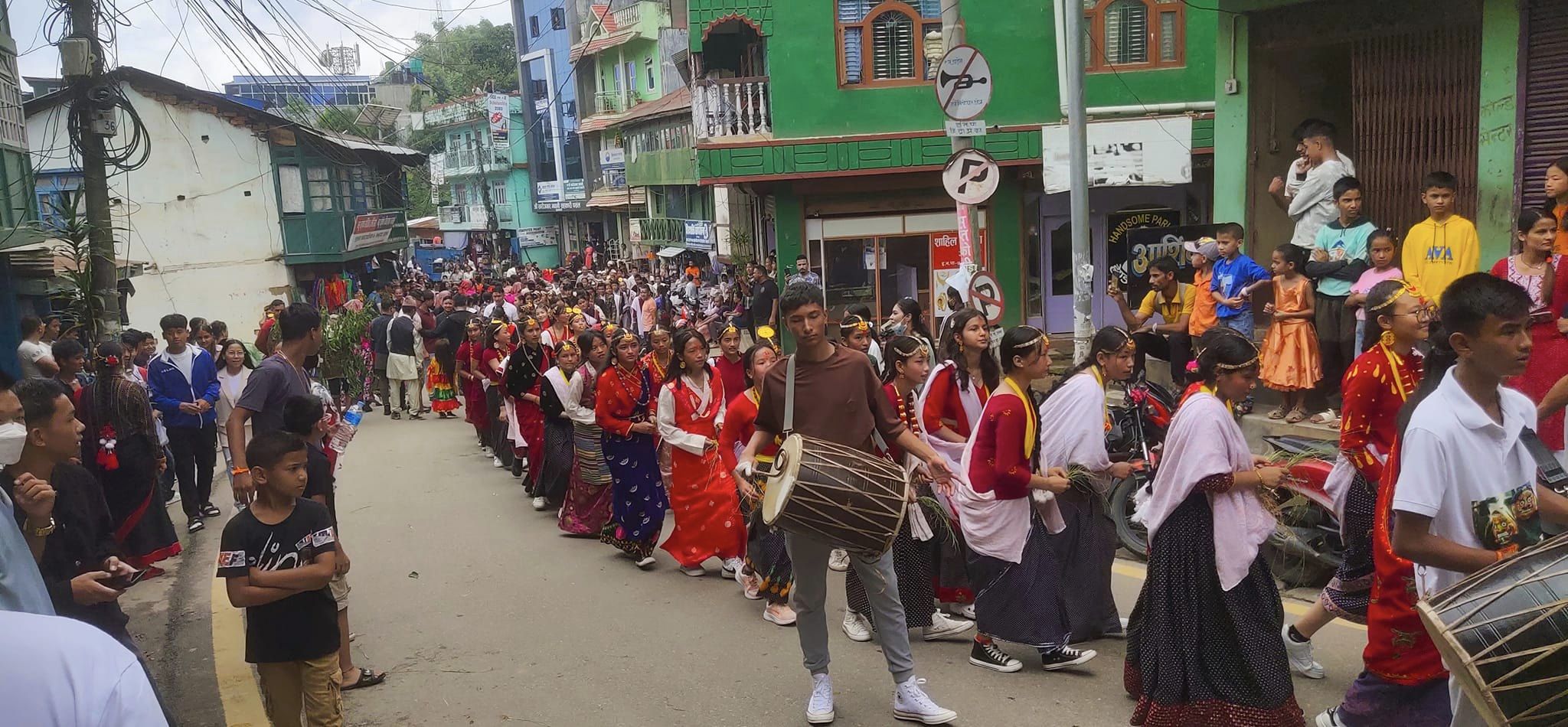 भव्यताका साथ मनाइयो परम्परागत रोपाई जात्रा (तस्बिरहरु)