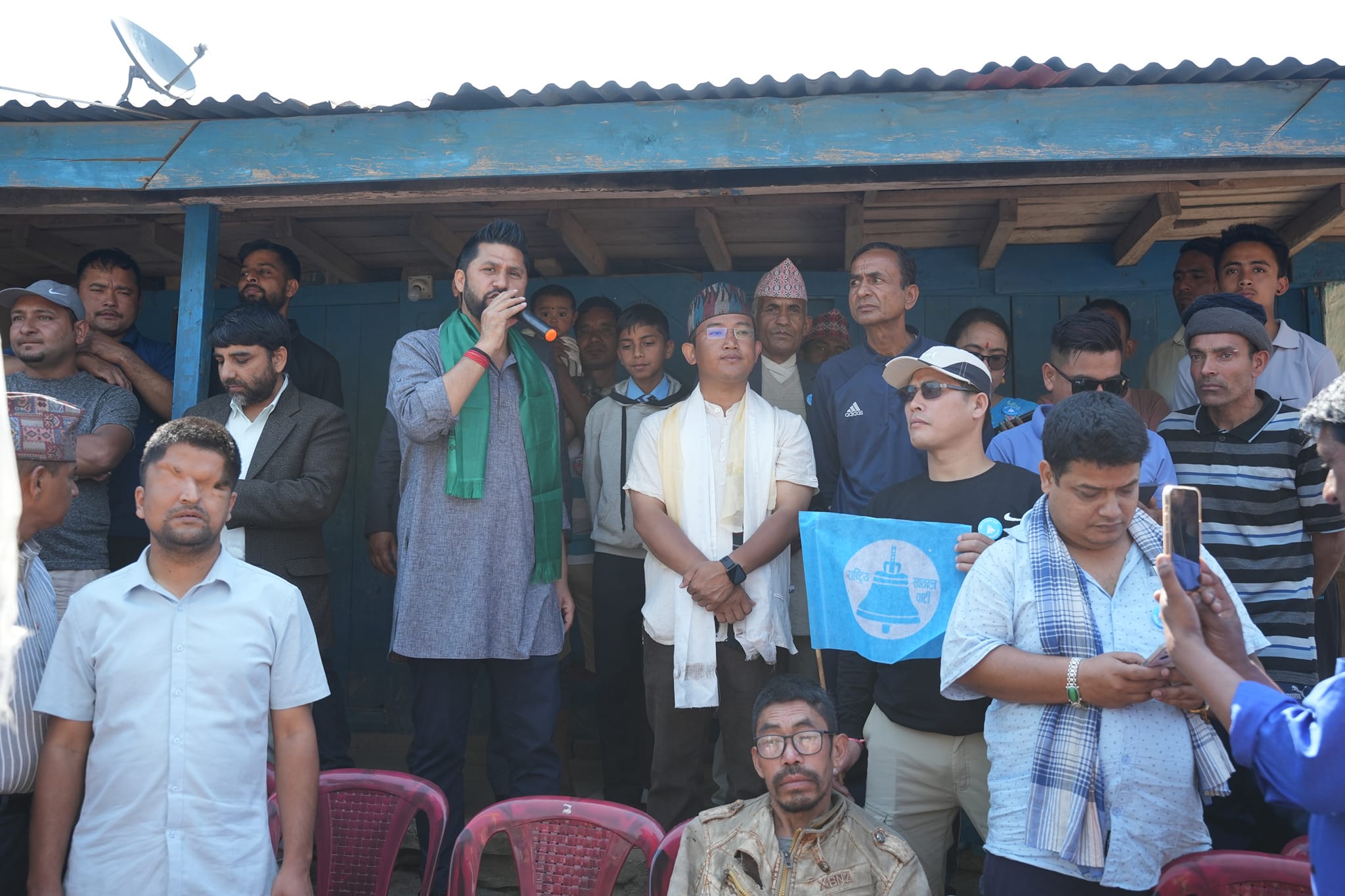 कांग्रेसले मलाई फसाउन सहकारी प्रकरण उचाल्यो : गृहमन्त्री लामिछाने