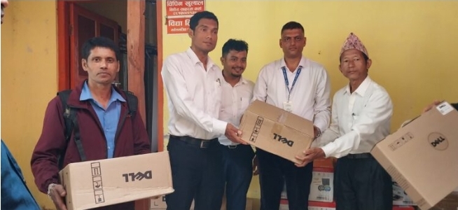 माङसेबुङ गाउँपालिकाले दियो नौ विद्यालयलाई कम्प्युटर र प्रिन्टर