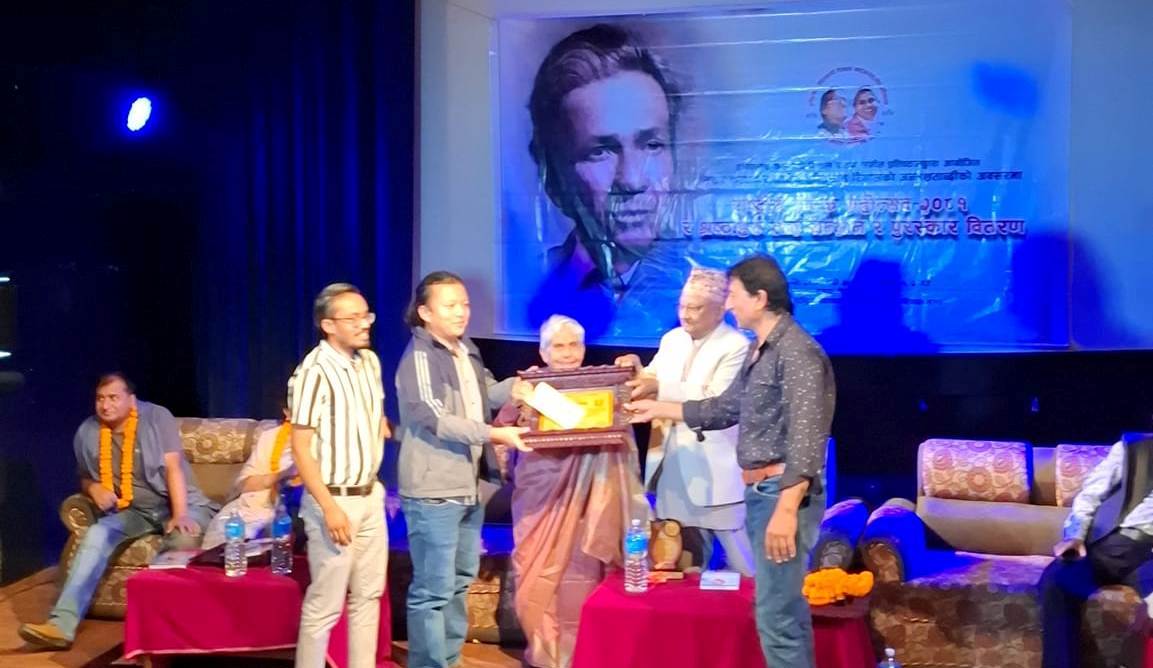 राष्ट्रिय नाटक प्रतियोगिता–२०८१ मा चेतना नाट्य समुह इलामको नाटक “घरजम” प्रथम